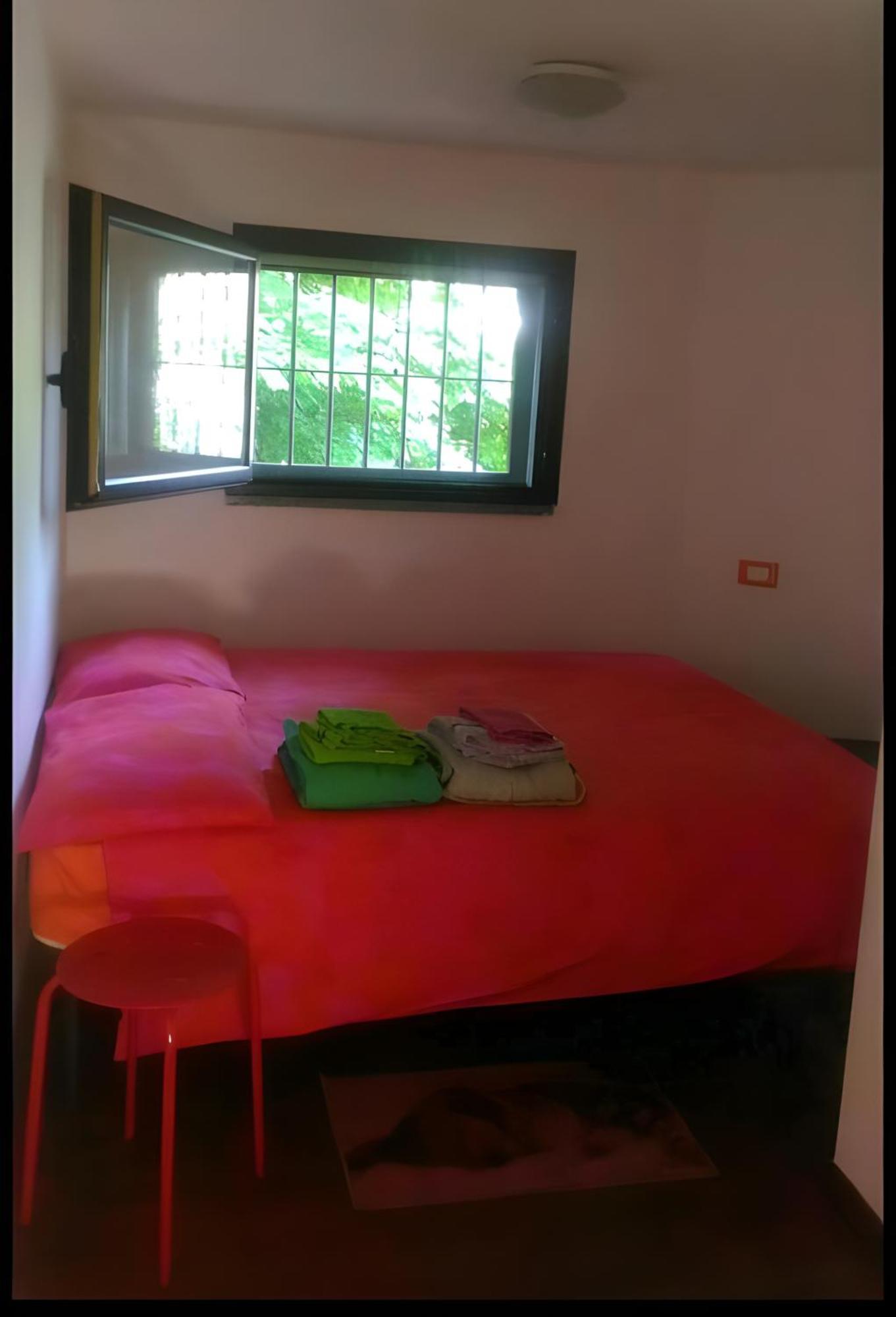 Apartamento La Casa Nel Cortile-Free Parking Milán Exterior foto